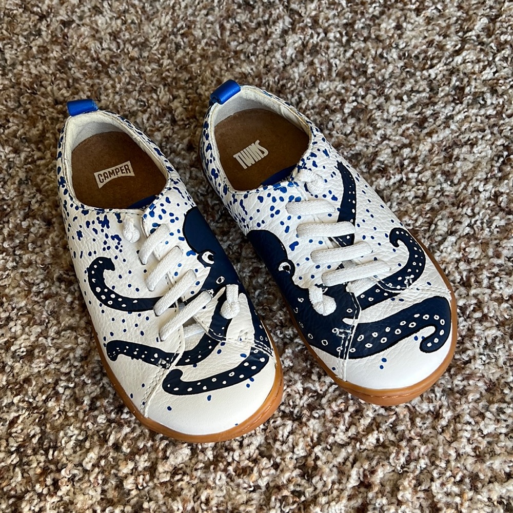 NWOT Camper Twins sneaker Octopus